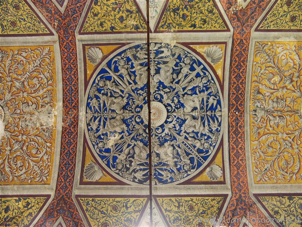 Meda (Monza e Brianza) - Soffitto della sala delle monache nella Chiesa di San Vittore